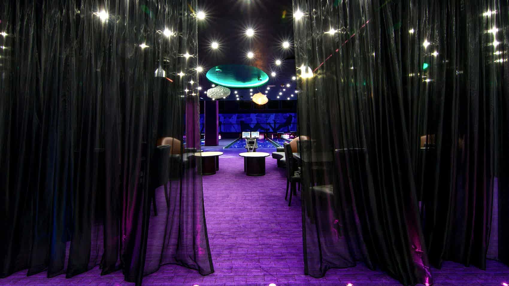 VIP-боулинг, OZ-One Краснодар, ТРК OZмолл